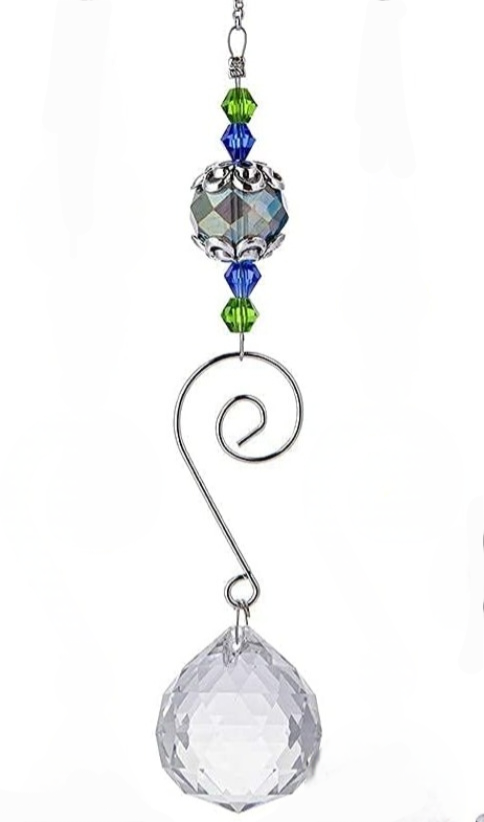 Sonnenfänger mit Kristallen und Glasperlen